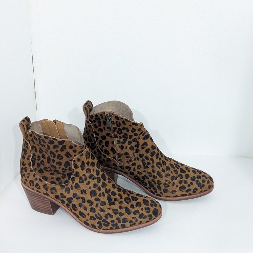 UGG Kingsburg Leopard Boots - Picture 15 of 16